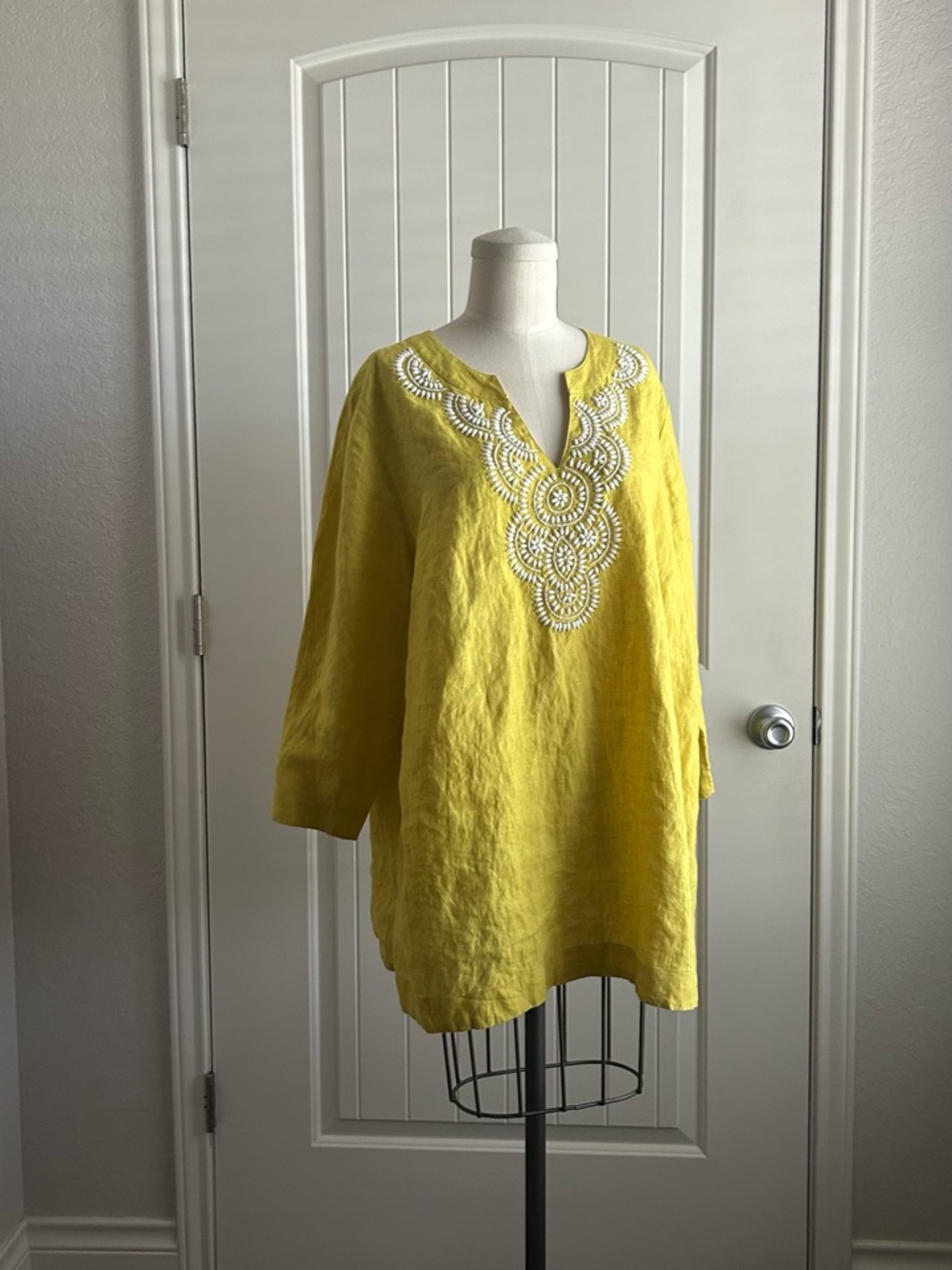Charter Club Yellow Linen Tunic with White Embroidered Neckline 100% Linen